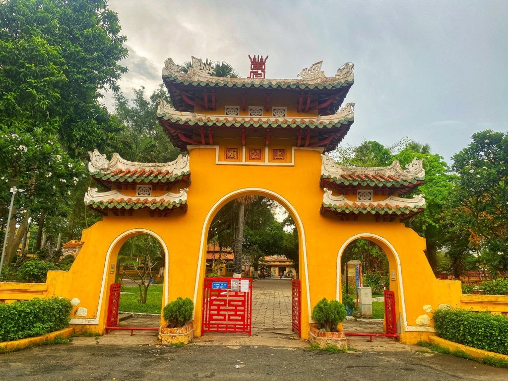 Lăng Ông Bà Chiểu